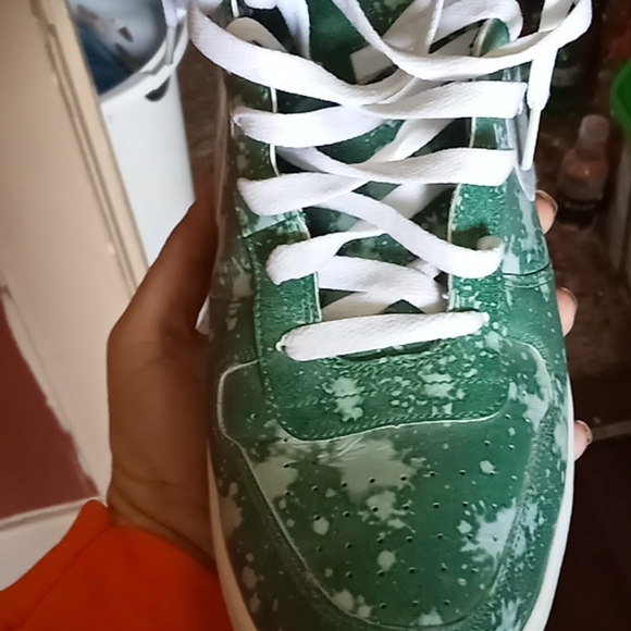 Nike big letter shoes